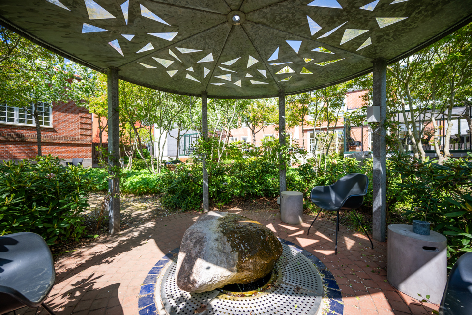 Billede af Kaprifolliehaven på hospice. 